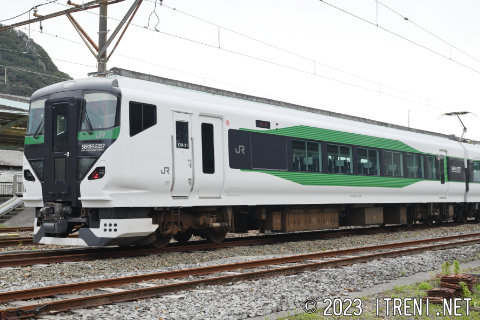 クハE257-5105