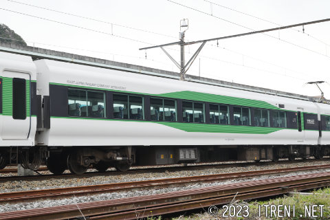 モハE256-5005