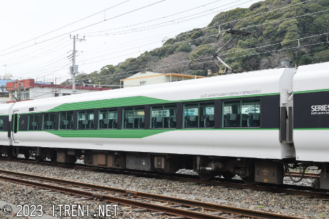 モハE257-6005