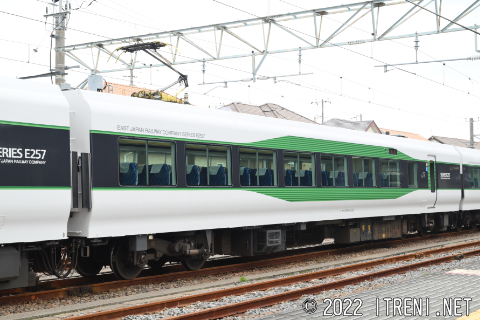 モハE257-6512