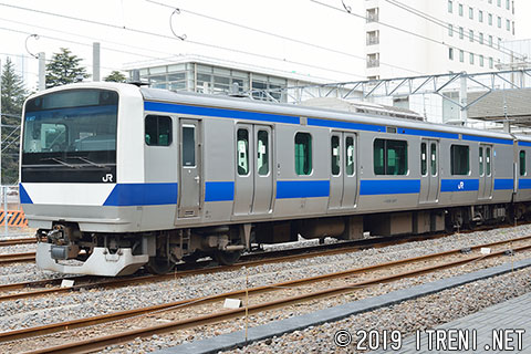 クハE530-2017