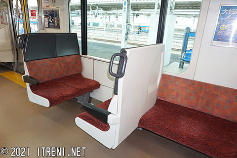 サハE531-17車内