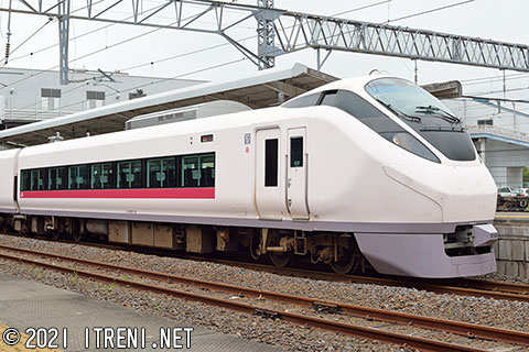 クハE657-10