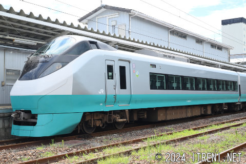 クハE657-17