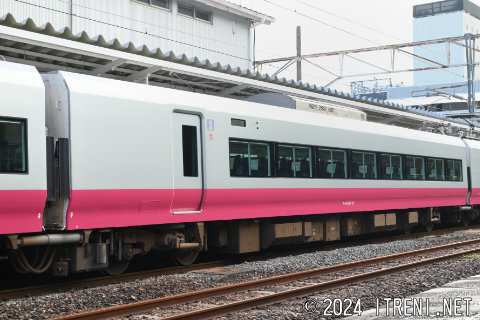 モハE656-12