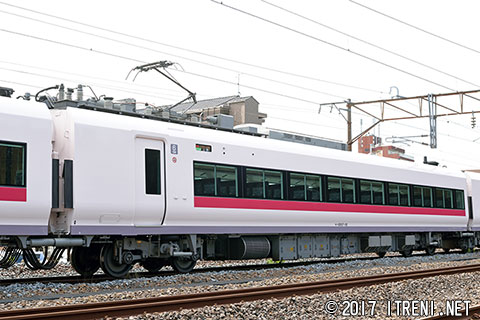 モハE657-112
