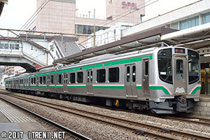 クハE720-1016他