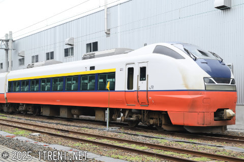 クハE751-1