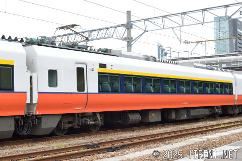 モハE751-102