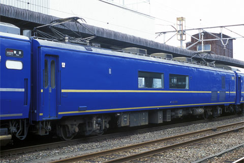 スハ25 303