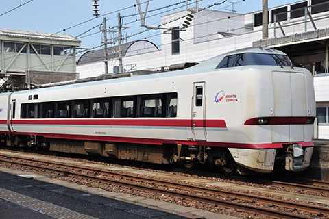北越急行クモハ683-8501