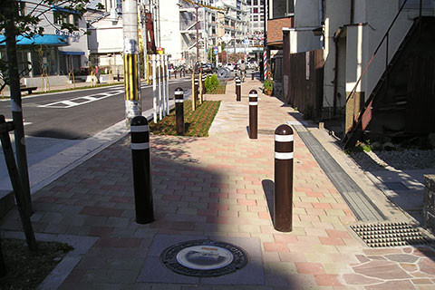能勢電50形マンホール