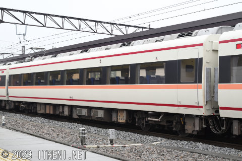 東武鉄道モハ105-2