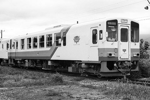 山形鉄道YR886